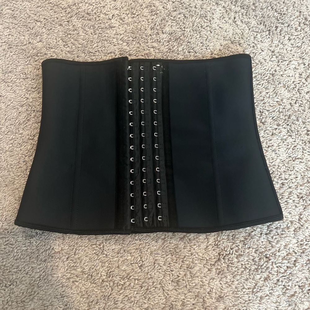 YIANNA Waist Trainer steel boned 3 hook size Medium